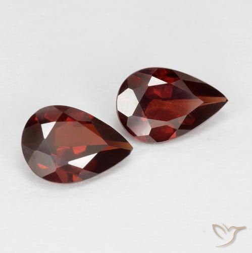 Pedras preciosas de Granada Piropo Vermelho escuro natural de 1.48 ct, Formato de pêra, VS