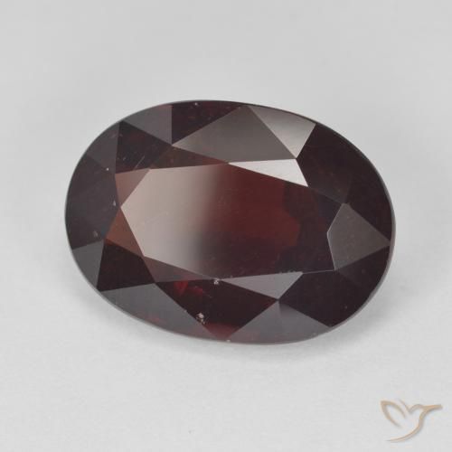 Granada Piropo vermelho escuro Natural 9.63ct, Corte Oval, VS