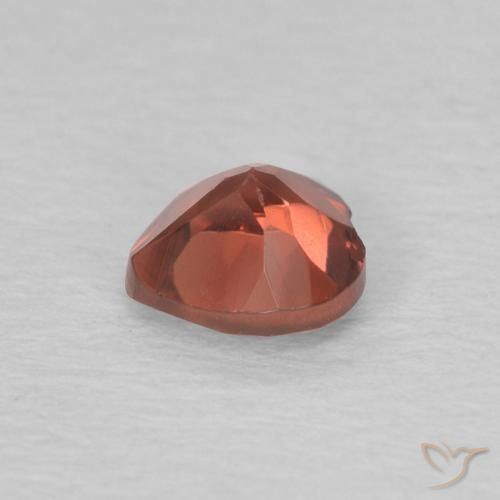 Granada Piropo vermelho médio Natural 0.58ct, Coração, VVS-VS