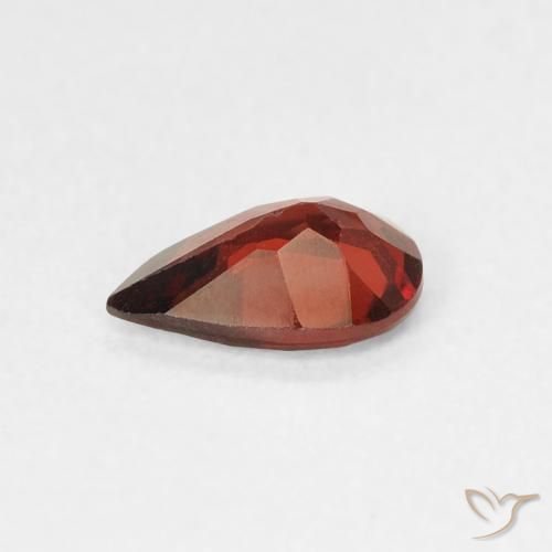 Granada Piropo Vermelho Sangue Profundo Natural 0.68ct, Formato de pêra, VS