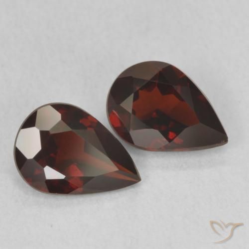 Pedras preciosas de Granada Piropo Vermelho escuro natural de 1.43 ct, Formato de pêra, VVS-VS