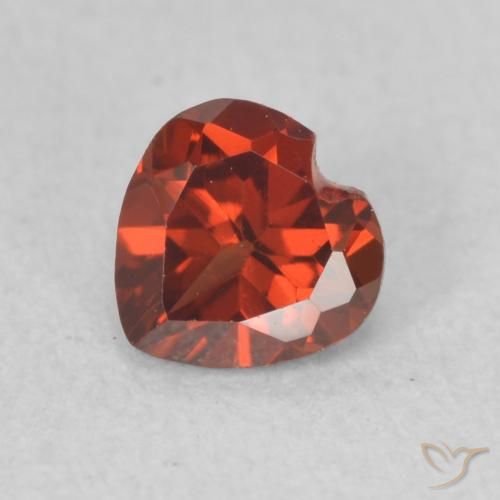 0.62ct Natural Vermelho escuro Granada Piropo, Coração, VVS