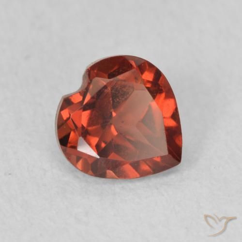 Granada Piropo Vermelho escarlate Natural 0.66ct, Coração, VVS