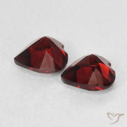 Pedras preciosas de Granada Piropo vermelho médio natural de 1.08 ct, Coração, VS