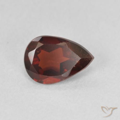 Granada Piropo Vermelho escuro Natural 0.80ct, Formato de pêra, VVS-VS
