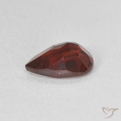 Granada Piropo Vermelho escuro Natural 0.80ct, Formato de pêra, VVS-VS