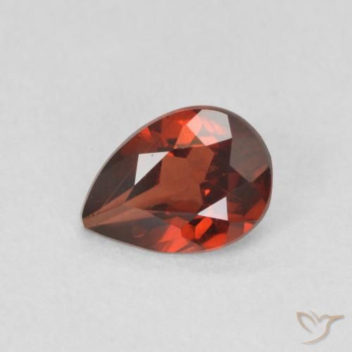 0.77ct Natural Vermelho escuro Granada Piropo, Formato de pêra, VS