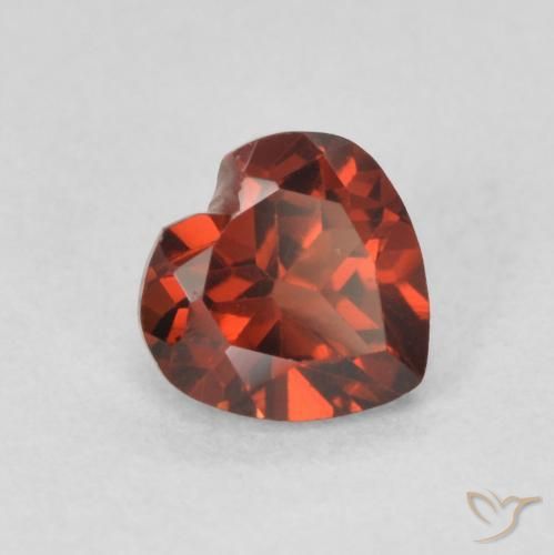 Granada Piropo Vermelho escarlate Natural 0.64ct, Coração, VVS-VS