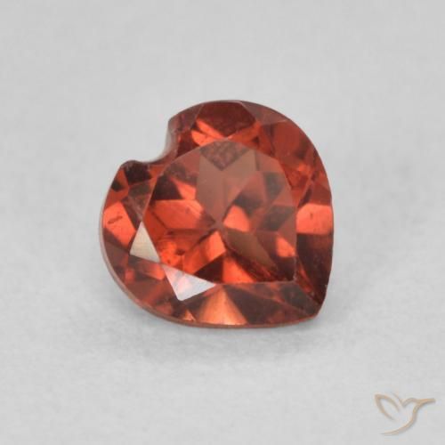 Granada Piropo Vermelho escarlate Natural 0.66ct, Coração, VVS-VS
