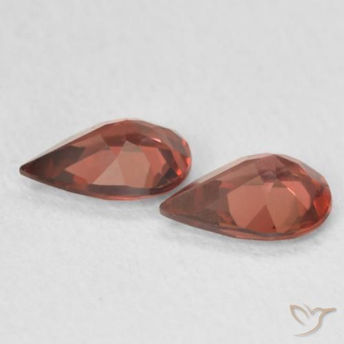 Pedras preciosas de Granada Piropo Vermelho Escarlate Profundo natural de 1.25 ct, Formato de pêra, VVS-VS