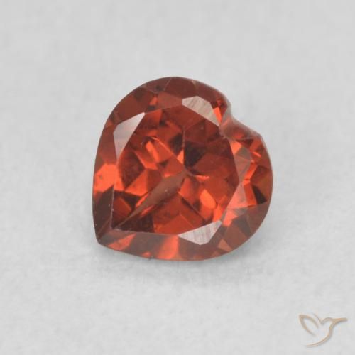 0.61ct Natural Vermelho brilhante Granada Piropo, Coração, VS