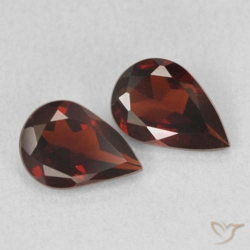 Pedras preciosas de Granada Piropo groselha vermelha natural de 1.33 ct, Formato de pêra, VVS-VS