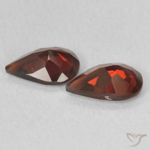 Pedras preciosas de Granada Piropo groselha vermelha natural de 1.33 ct, Formato de pêra, VVS-VS