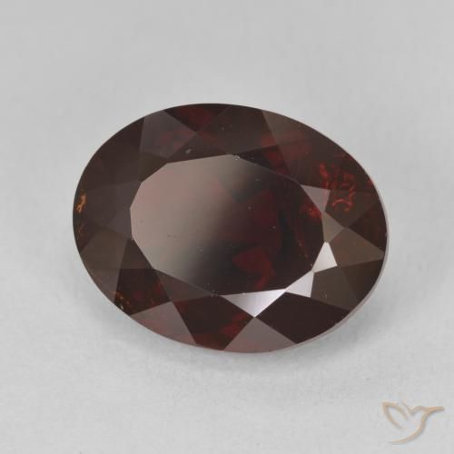 Granada Piropo vermelho escuro Natural 9.43ct, oval, VS-SI