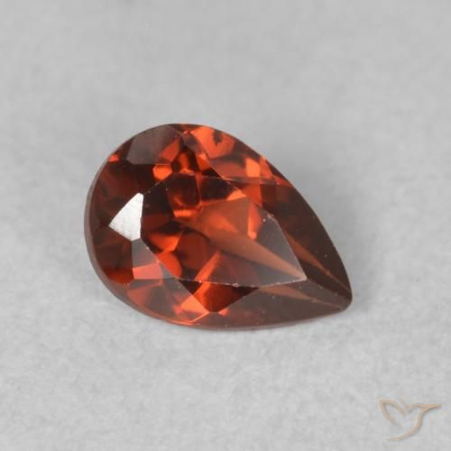 Granada Piropo Vermelho escuro Natural 0.52ct, Formato de pêra, VS