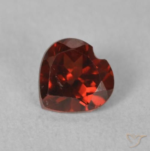 Granada Piropo vermelho médio Natural 0.60ct, Coração, VS