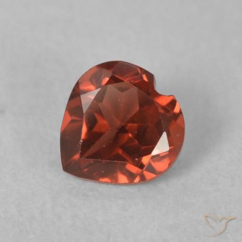 0.61ct Natural Vermelho brilhante Granada Piropo, Coração, VS