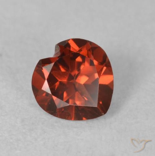 Granada Piropo vermelho médio Natural 0.63ct, Coração, VS