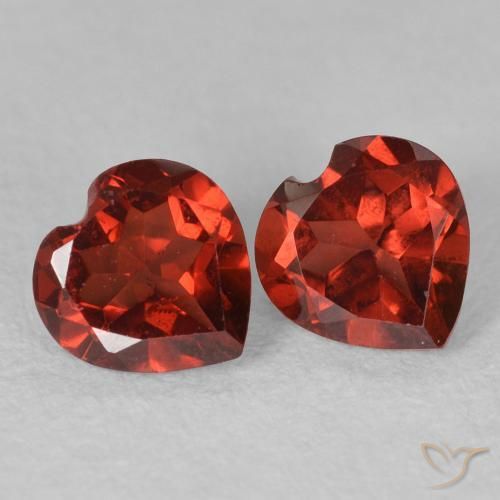 1.27ctw Natural Vermelho brilhante Granada Piropo, Coração, VVS-VS