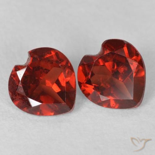 Pedras preciosas de Granada Piropo vermelho médio natural de 0.89 ct, Coração, VVS-VS