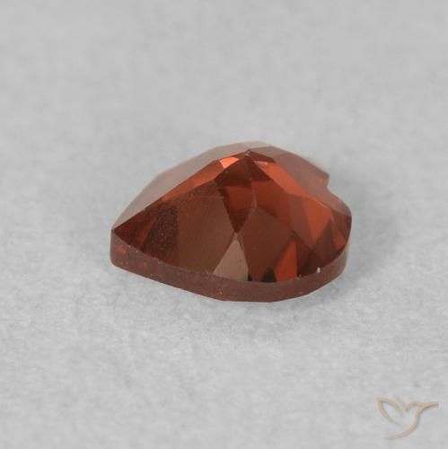 Granada Piropo vermelho médio Natural 0.57ct, Coração, VVS-VS