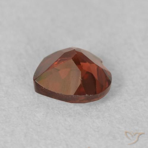 Granada Piropo Medium Dark-Red Natural 0.61ct, Coração, VVS-VS