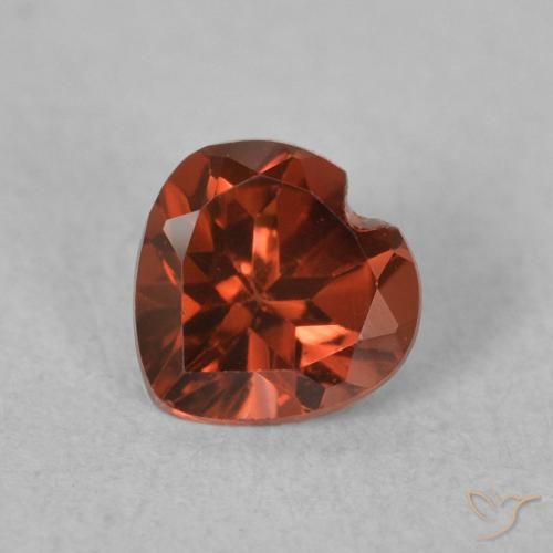 0.57ct Natural Vermelho brilhante Granada Piropo, Coração, VVS-VS