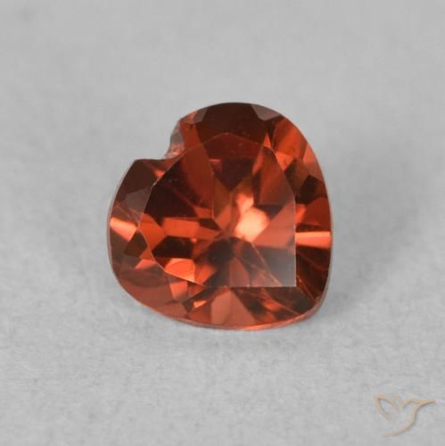 Granada Piropo Vermelho brilhante Natural 0.57ct, Coração, VVS-VS
