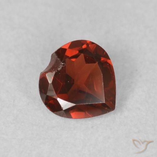 Granada Piropo vermelho médio Natural 0.50ct, Coração, VVS-VS