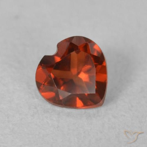 Granada Piropo Vermelho escuro Natural 0.54ct, Coração, VVS-VS
