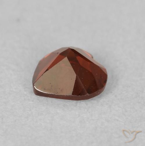 Granada Piropo vermelho médio Natural 0.55ct, Coração, VVS-VS