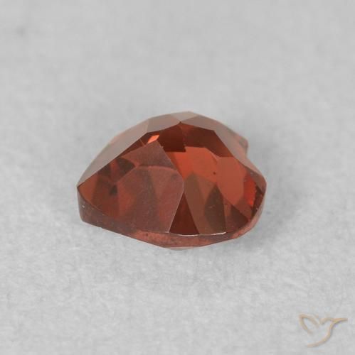 Granada Piropo Vermelho Carmesim Profundo Natural 0.64ct, Coração, VVS-VS