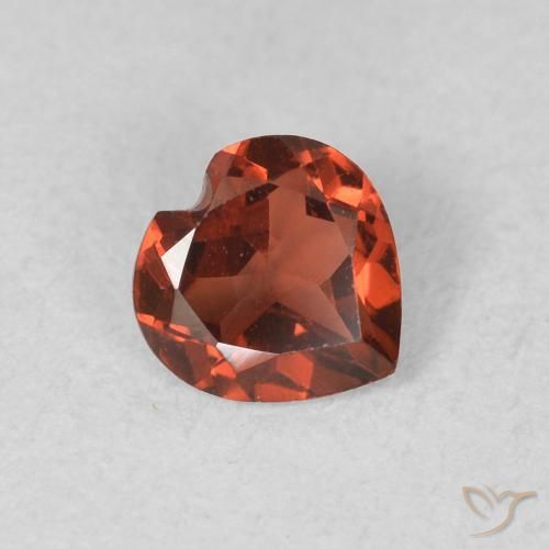 Granada Piropo vermelho médio Natural 0.55ct, Coração, VS