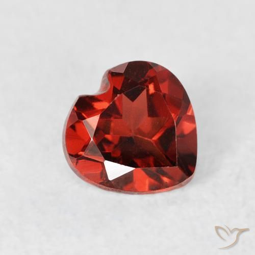 Granada Piropo vermelho médio Natural 0.54ct, Coração, VS