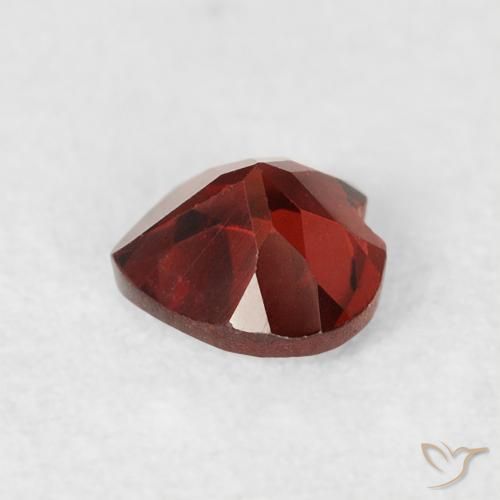 Granada Piropo vermelho médio Natural 0.54ct, Coração, VS
