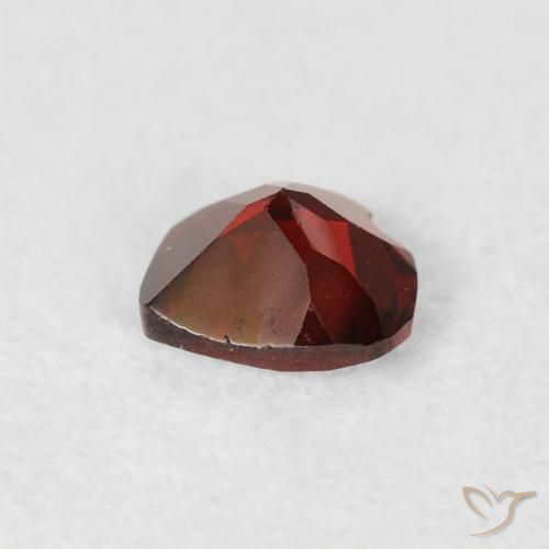 Granada Piropo vermelho médio Natural 0.47ct, Coração, VS