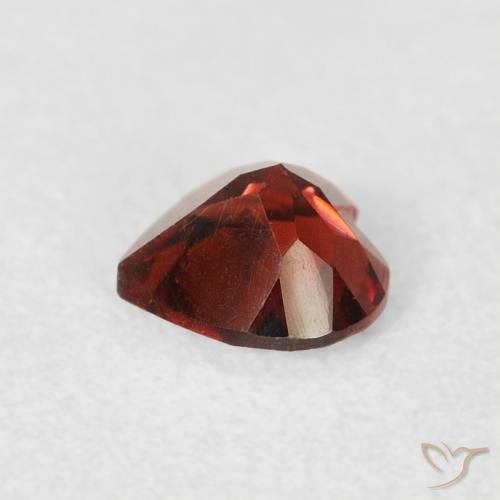 Granada Piropo vermelho médio Natural 0.54ct, Coração, VS