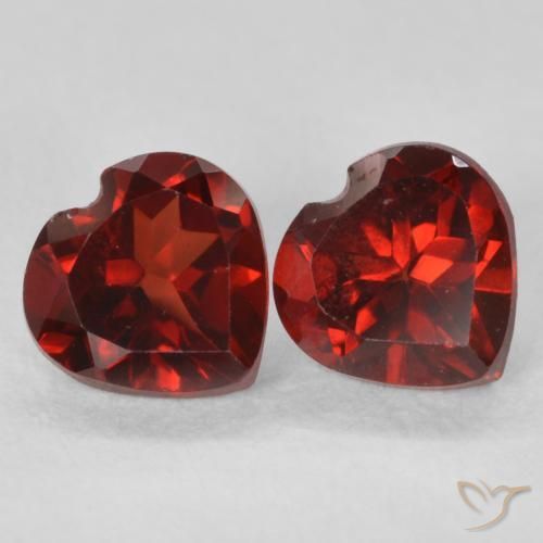 Pedras preciosas de Granada Piropo vermelho médio natural de 1.19 ct, Coração, VS