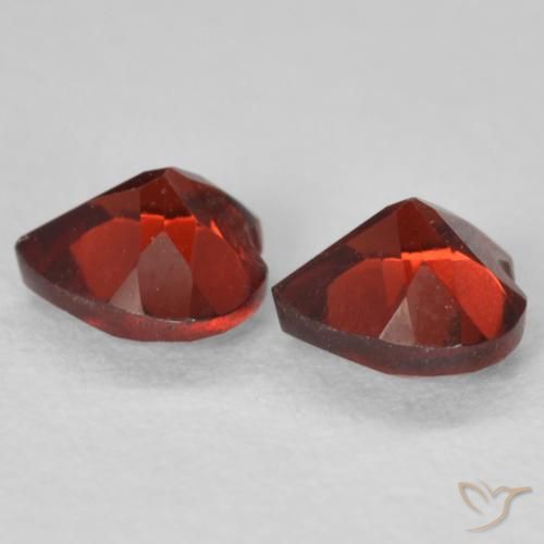 Pedras preciosas de Granada Piropo vermelho médio natural de 1.19 ct, Coração, VS