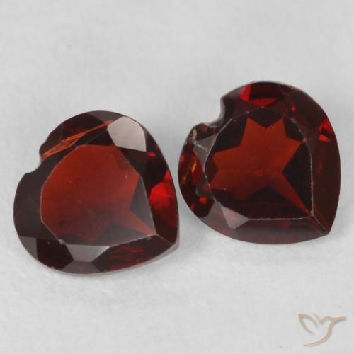 Pedras preciosas de Granada Piropo vermelho médio natural de 0.98 ct, Coração, VS