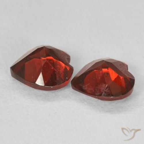 Pedras preciosas de Granada Piropo vermelho médio natural de 1.07 ct, Coração, VS