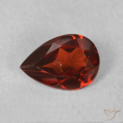 Granada Piropo vermelho médio Natural 0.44ct, Formato de pêra, VS
