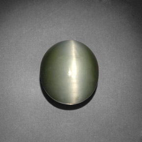 Quartzo olho de gato verde natural 7,13ct, corte oval, opaco