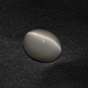 Quartz cat's eye cinza natural 3,09ct, corte oval, opaco