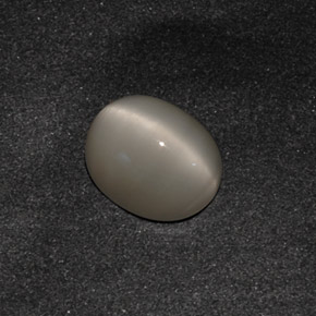 Quartz cat's eye cinza natural 3,42ct, corte oval, opaco