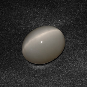 Quartz cat's eye cinza natural 3,07ct, corte oval, opaco