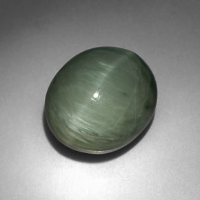 Quartzo olho de gato verde natural 6,35ct, corte oval, opaco