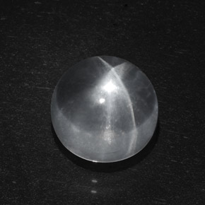 Quartz cat's eye branco natural 6,95ct, corte redondo, transparente