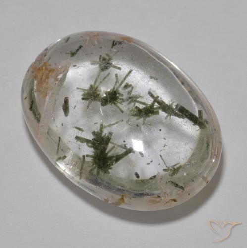20.92ct Natural Multicolorido Quartzo com Hedenbergita, oval, Transparente