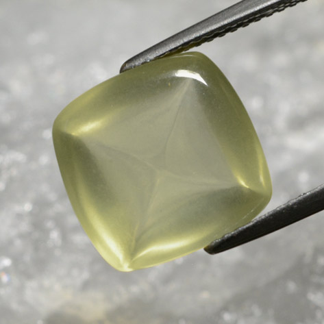 Quartzo Light Greenish Yellow  Natural 8.72ct, Almofada cortada, Transparente